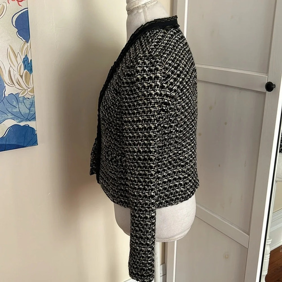 Talbots Tweed Lady Jacket in Black/White/Gold with a Small Ruffle Detail - 2P - Picture 6 of 10
